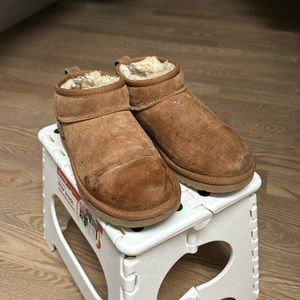 chestnut mini uggs size 6